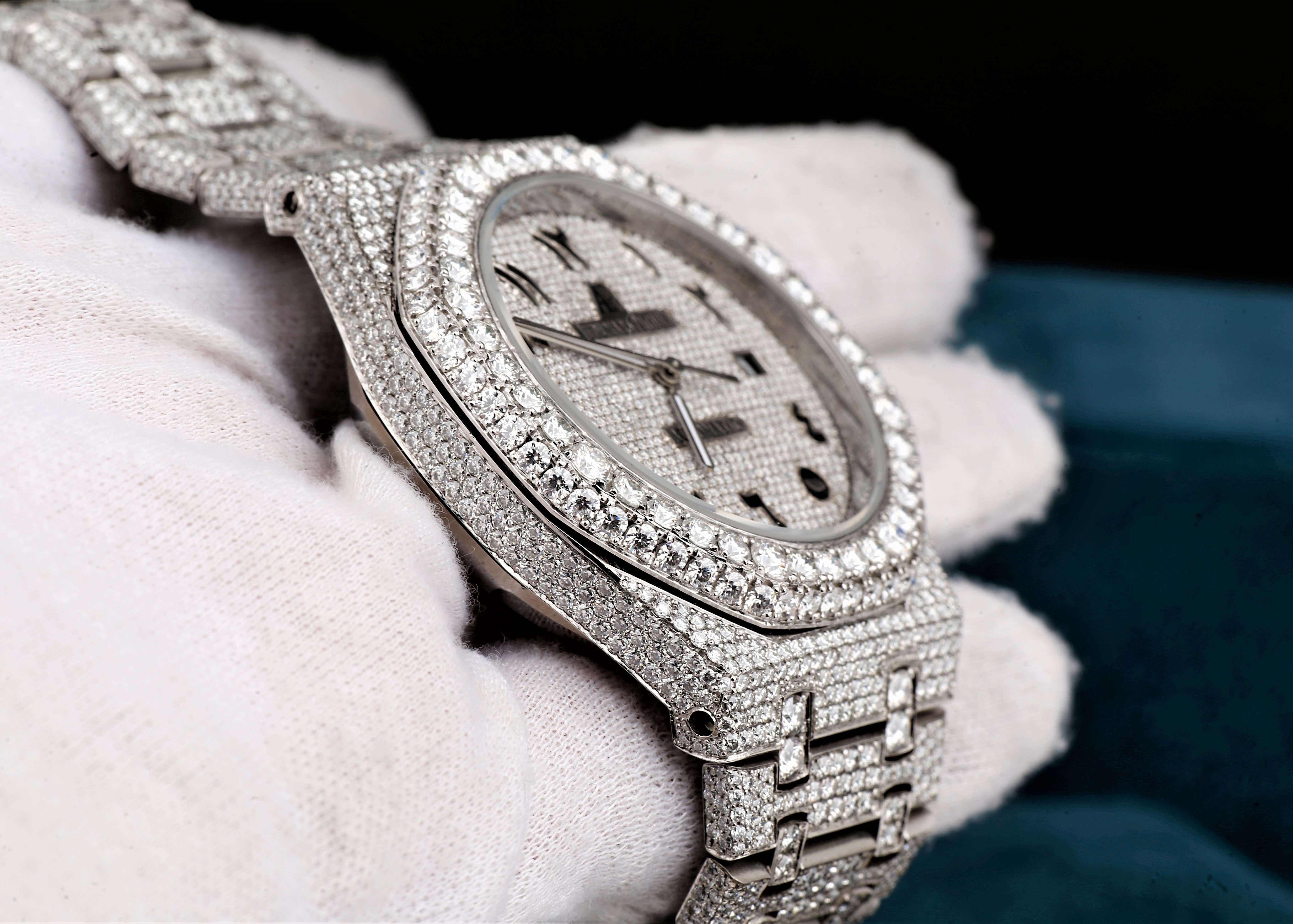 Fake diamond ap watch hot sale